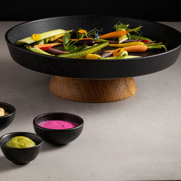 Tortenplatte / Servierplatte auf Fuß aus massivem Holz - Kollektion "Boutique Black"