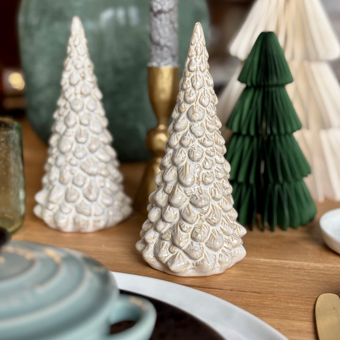 Weihnachtsbaum aus Keramik