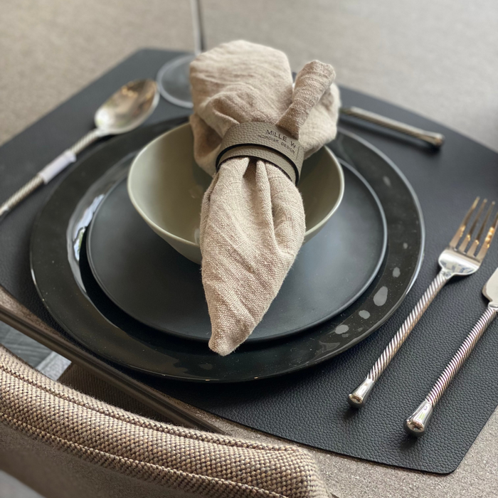 Tischset aus recyceltem Leder - Oval - Farbvarianten verfügbar